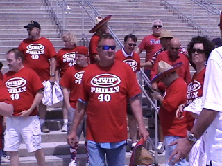Illustration for article titled The Story Of The 40 Phillies Fans Who Took A Bus To Nationals Park (And The 38 Who Returned)